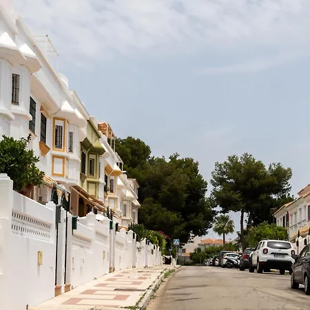 Luxury Townhouse, Infinity Pool & Ocean Views Appartamento Torremolinos