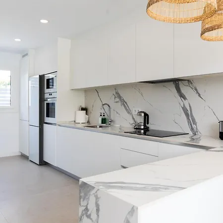Luxury Townhouse With Rooftop Infinity Pool And Ocean Views Apartment